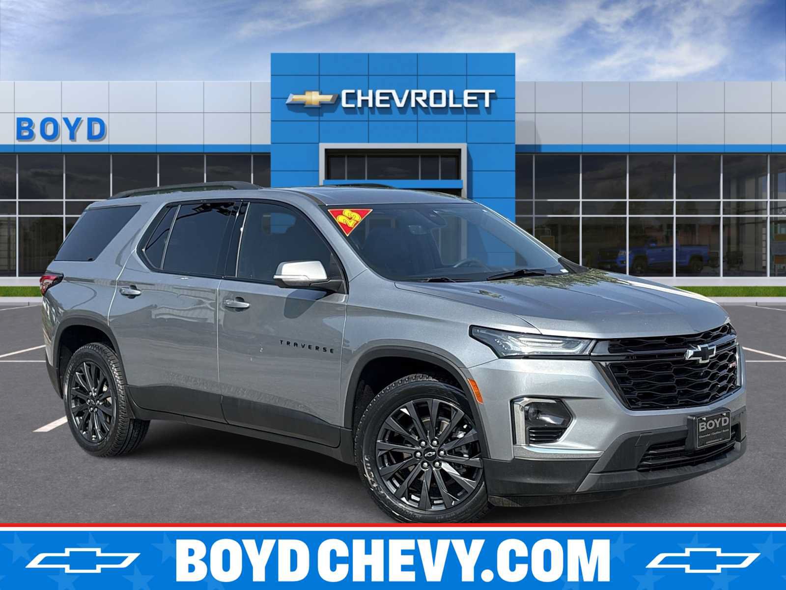 Used 2023 Chevrolet Traverse RS