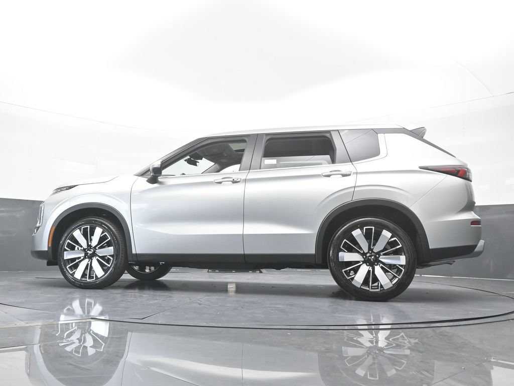 New 2026 Mitsubishi Outlander SE FWD image 65