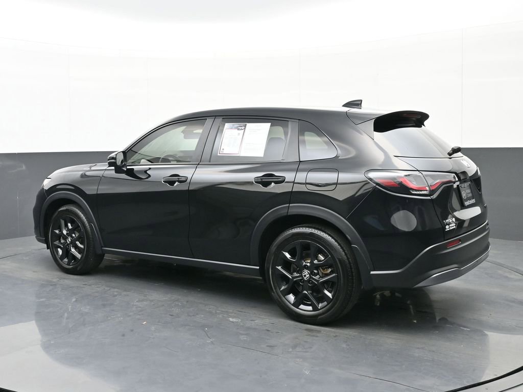 Used 2025 Honda HR-V Sport image 5