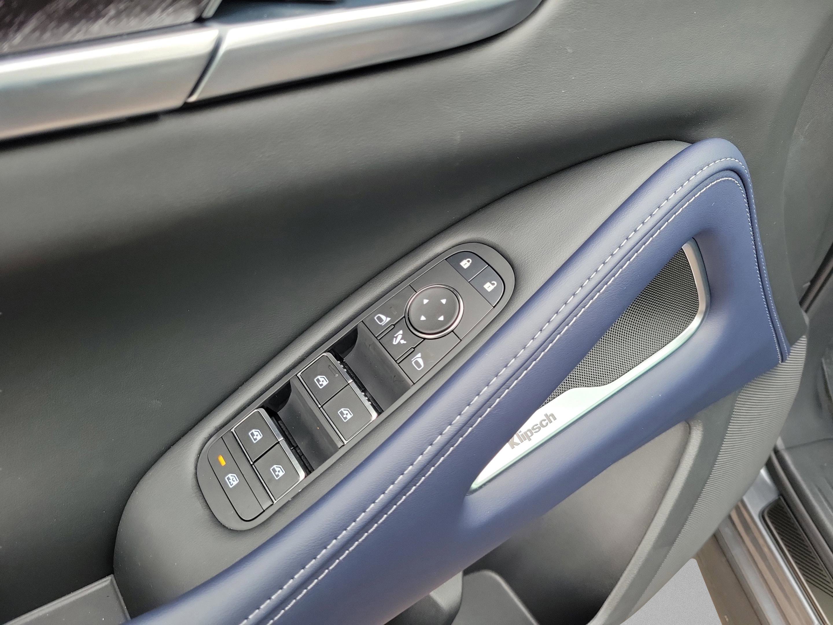 New 2026 INFINITI QX60 Sport w/ Dark Cargo Package image 16