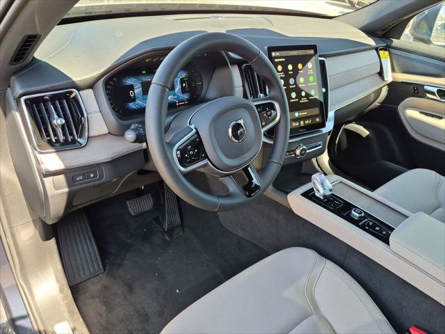 New 2026 Volvo XC90 T8 Plus w/ Protection Package Premier AWD/4WD image 7