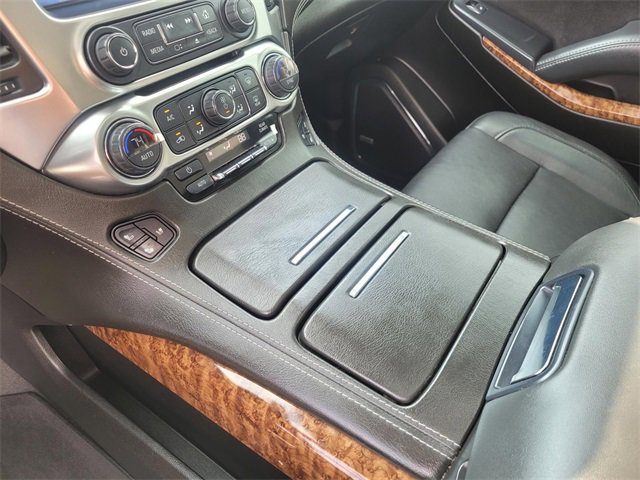 Used 2020 Chevrolet Suburban Premier image 33