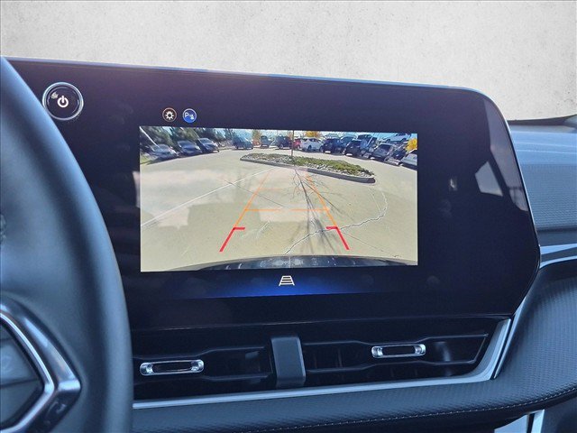 Used 2026 Chevrolet Equinox LT AWD/4WD image 14