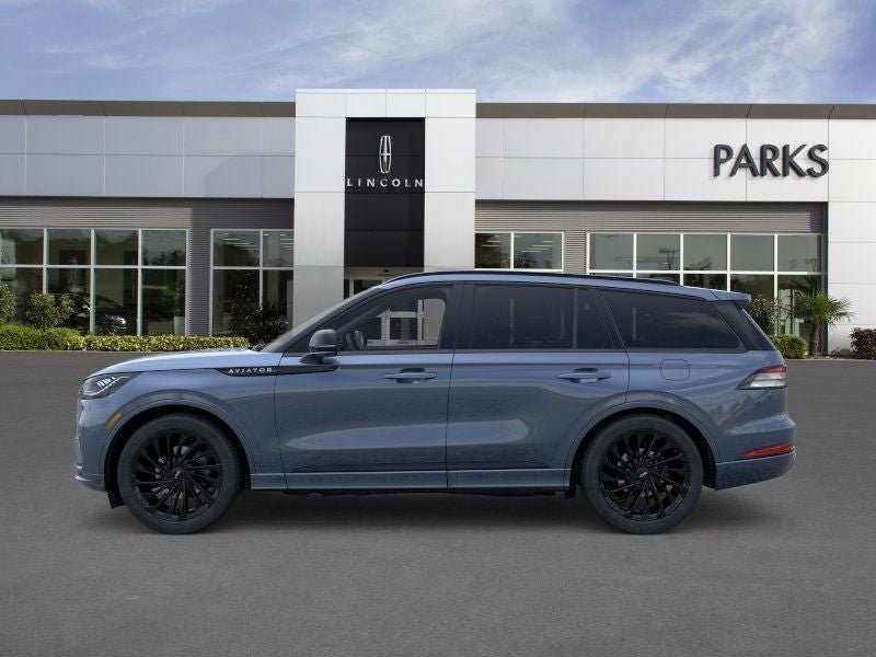 New 2026 Lincoln Aviator Reserve w/ Luxury Package RWD image 3