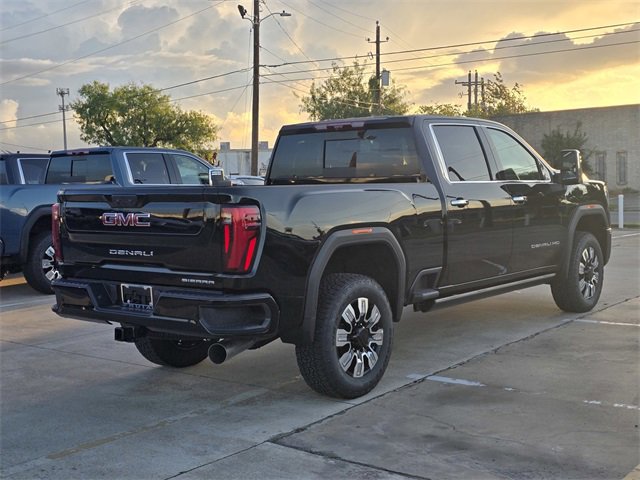 New 2026 GMC Sierra 2500 Denali w/ Denali Reserve Package image 5