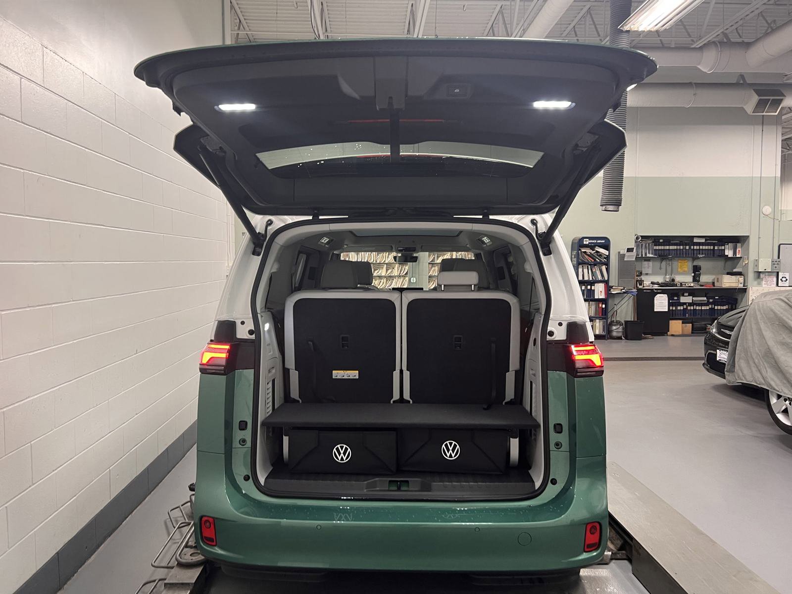 New 2025 Volkswagen ID. Buzz 1st Edition image 28