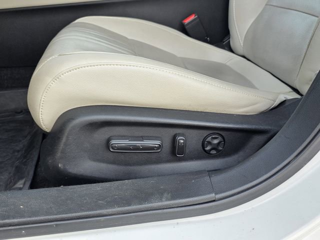 Used 2019 Honda Accord Touring image 13