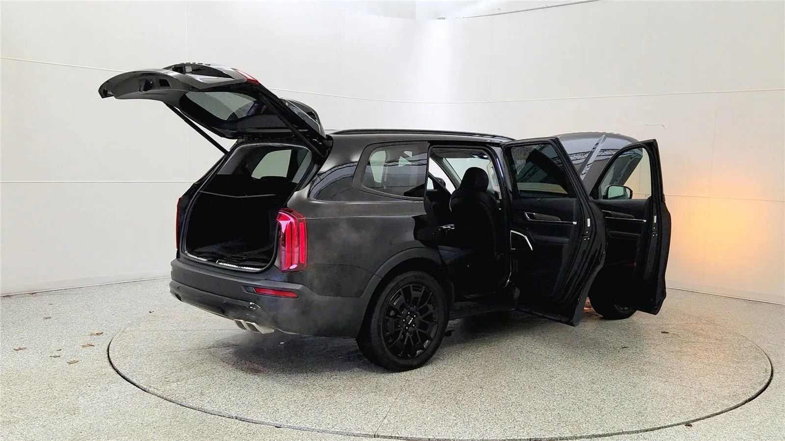 Used 2022 Kia Telluride SX w/ SX Prestige Package image 8