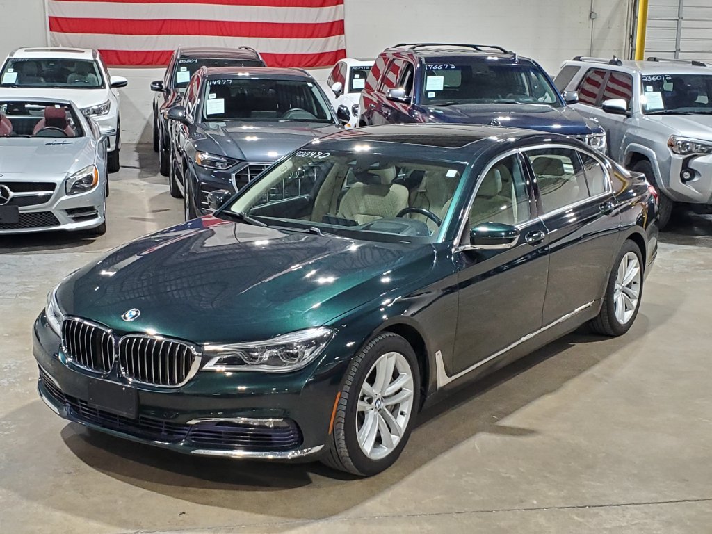Used 2016 BMW 750i xDrive AWD/4WD image 40