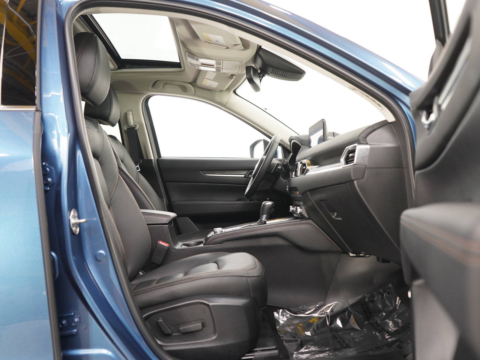 Used 2023 MAZDA CX-5 AWD 2.5 S w/ Premium Plus Pkg image 11