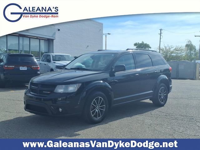 Used 2019 Dodge Journey SE w/ Blacktop Package