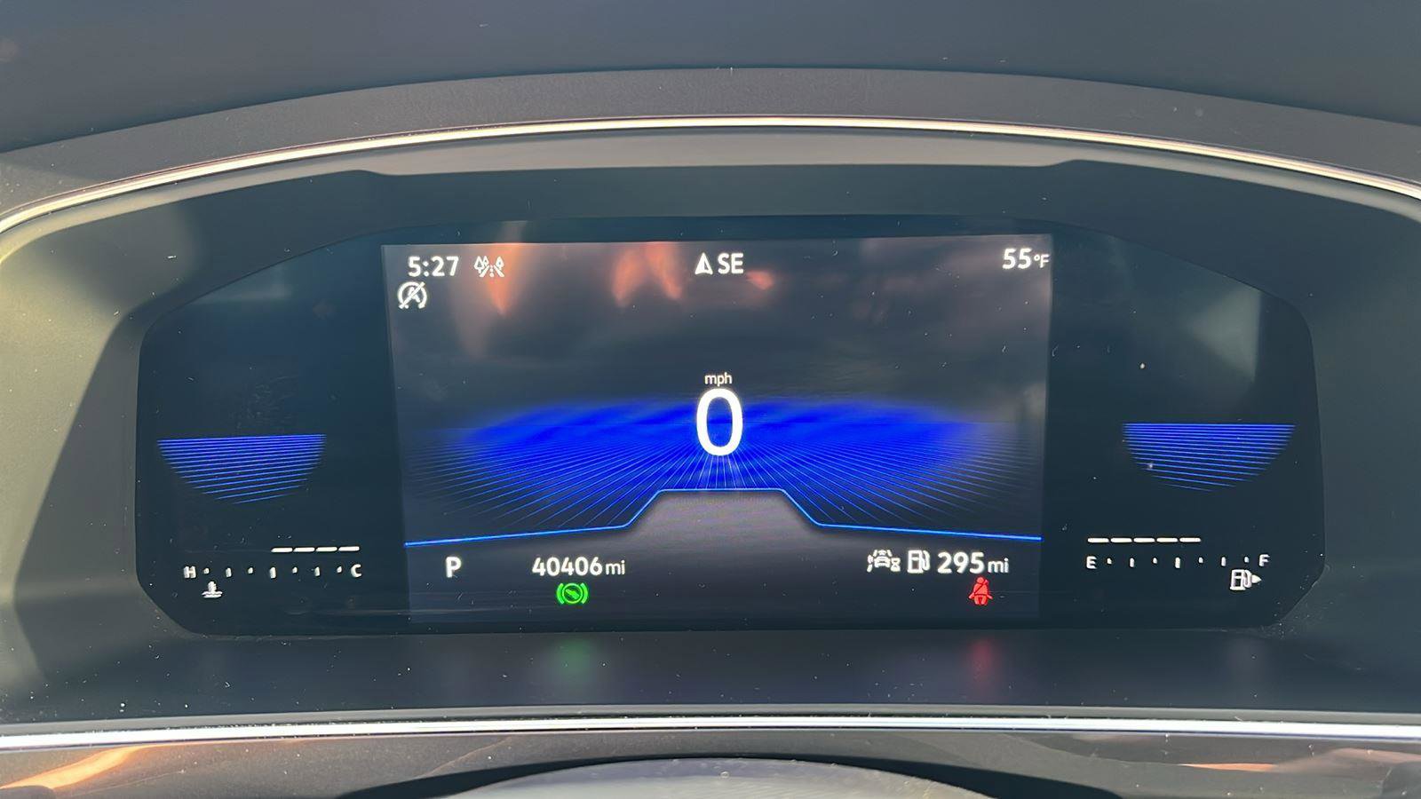 Used 2022 Volkswagen Tiguan SE image 33