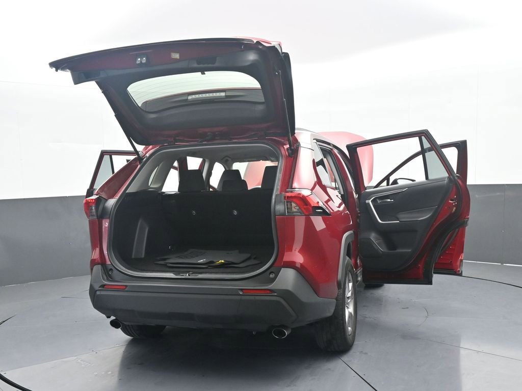 Used 2025 Toyota RAV4 XLE image 77