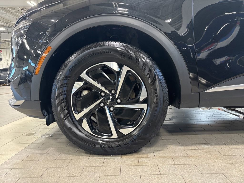Certified 2024 Kia Sportage LX image 28