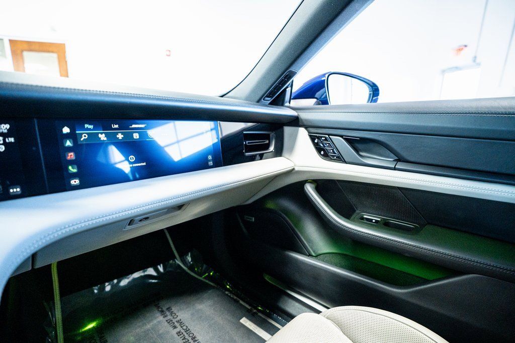 Used 2021 Porsche Taycan 4S image 49