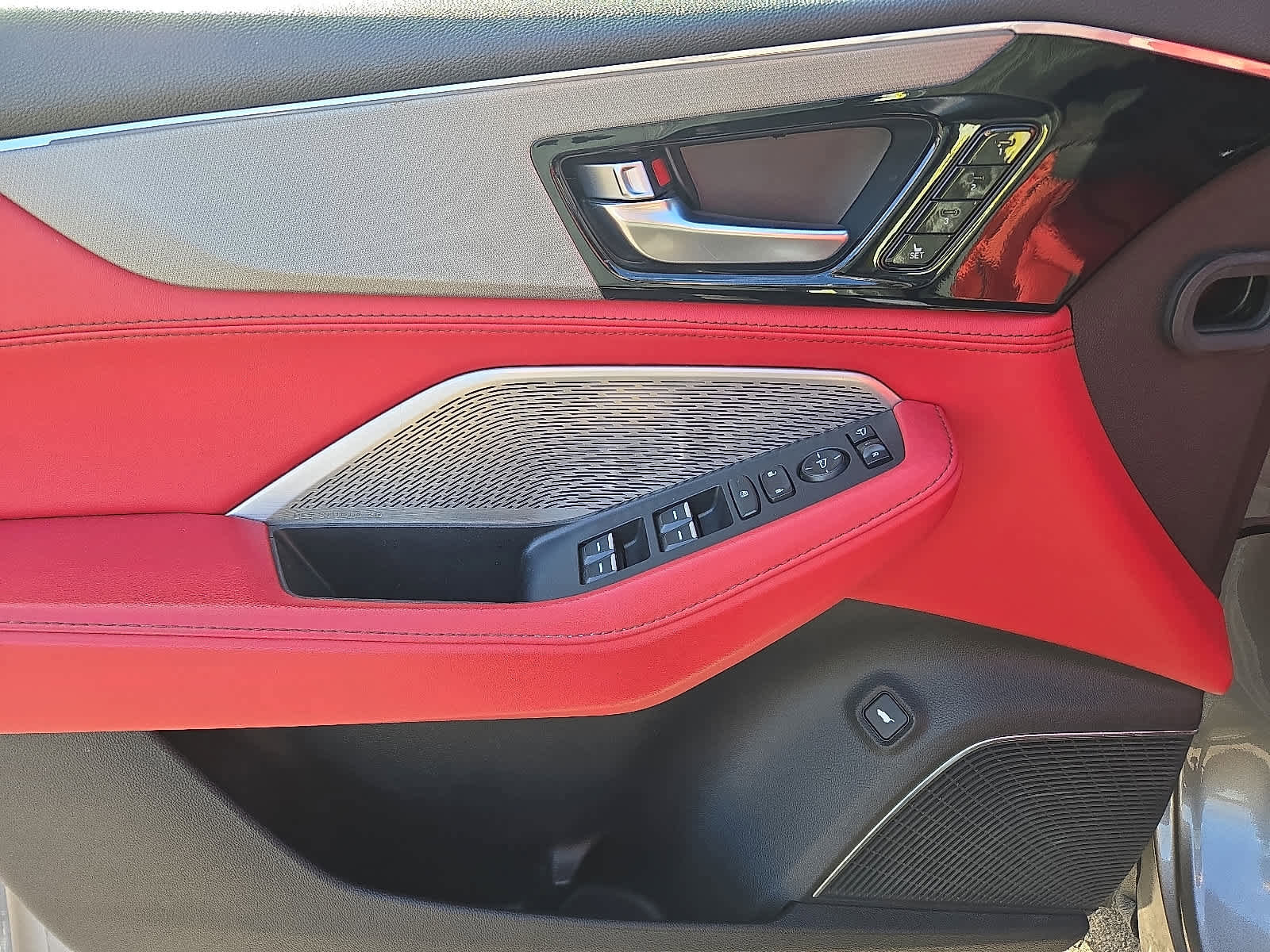 Used 2023 Acura MDX A-Spec image 14