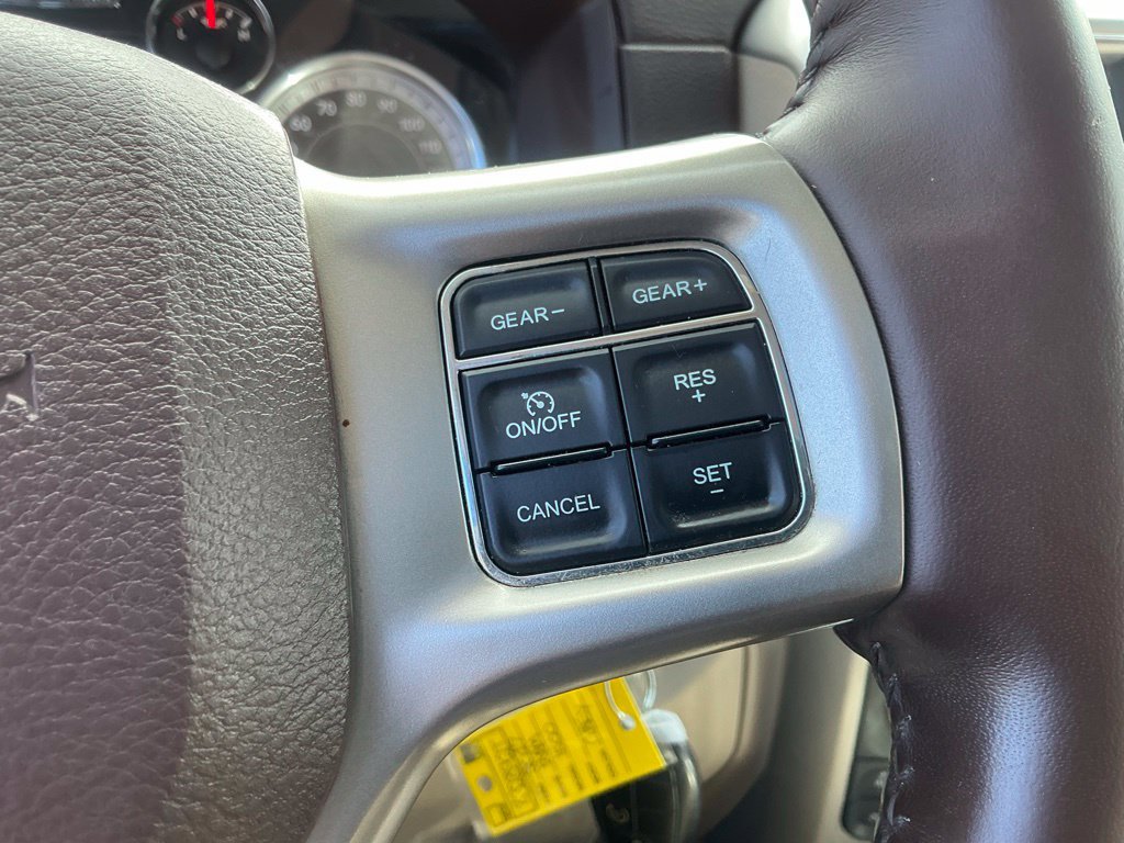 Used 2017 RAM 1500 Laramie AWD/4WD image 33