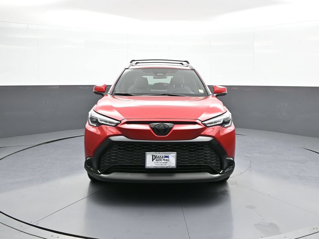 Used 2024 Toyota Corolla Cross AWD Hybrid w/ Moonroof Package image 2