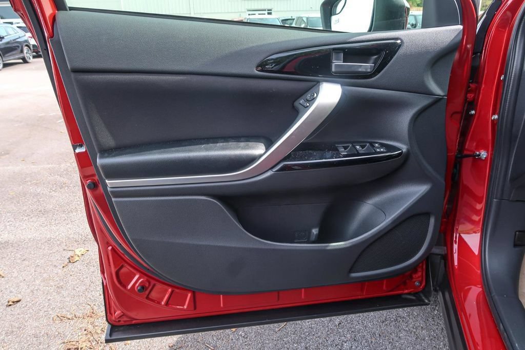 New 2026 Mitsubishi Eclipse Cross LE AWD/4WD image 21