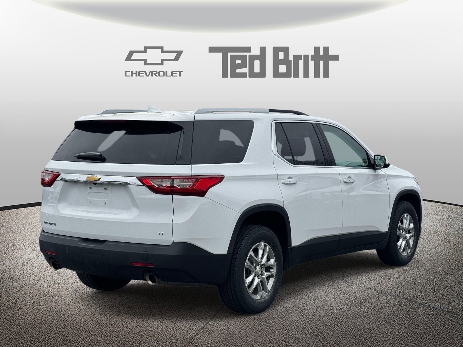 Used 2018 Chevrolet Traverse LT w/ LPO, Floor Liner Package image 4