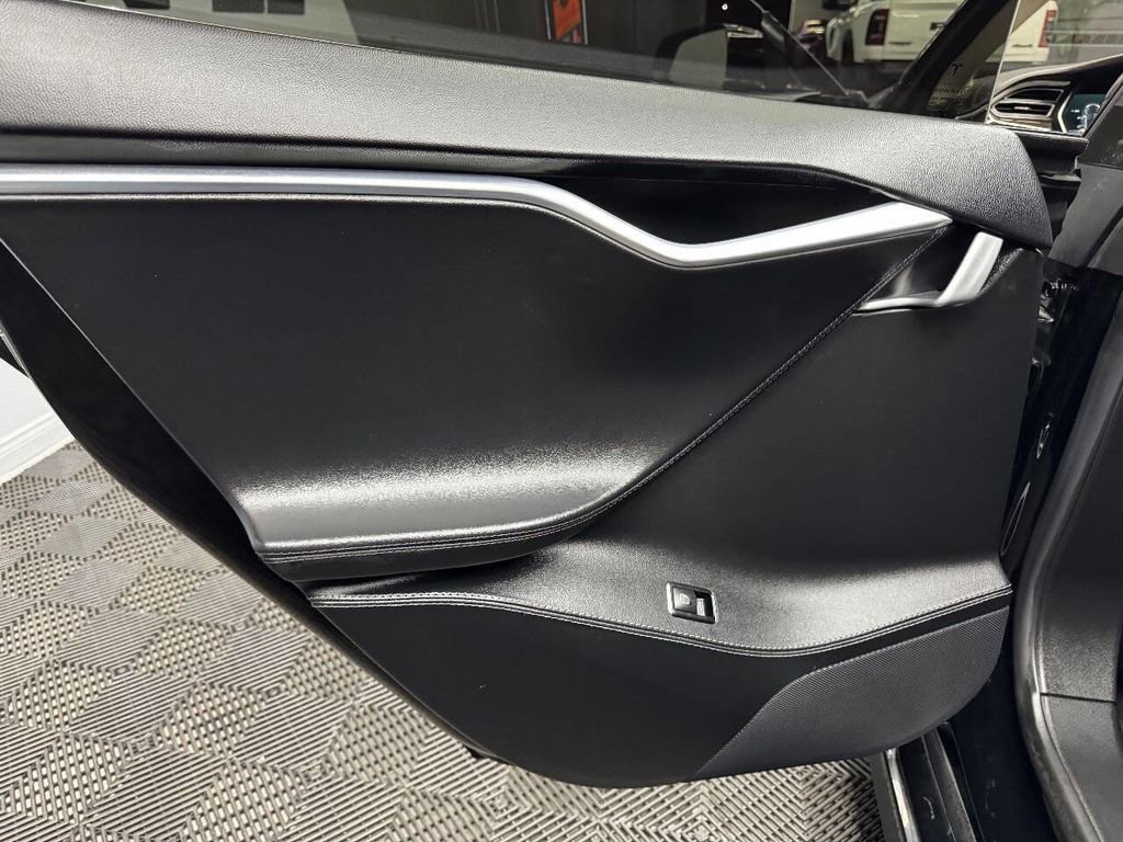 Used 2015 Tesla Model S P85D image 45