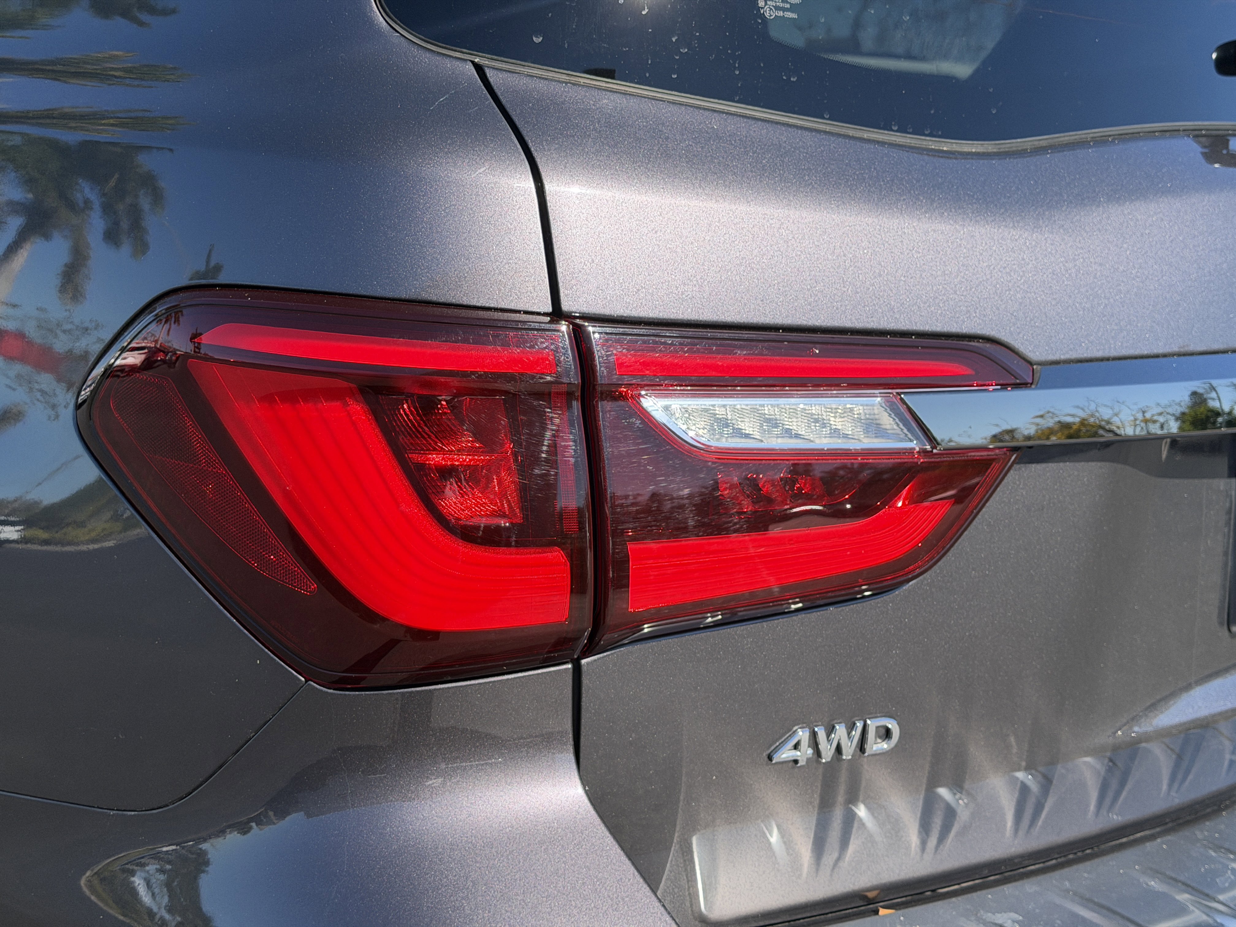 Used 2024 INFINITI QX80 Sensory image 8