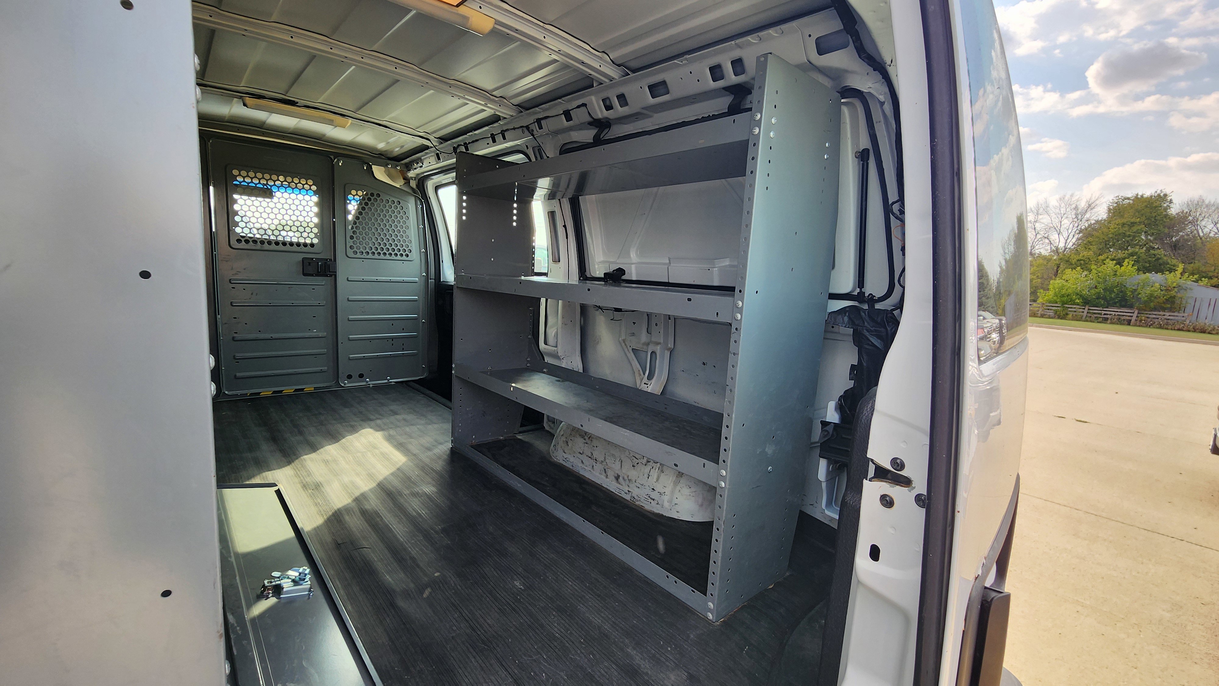 Used 2014 Chevrolet Express 2500 w/ Express Access Plus Package image 14