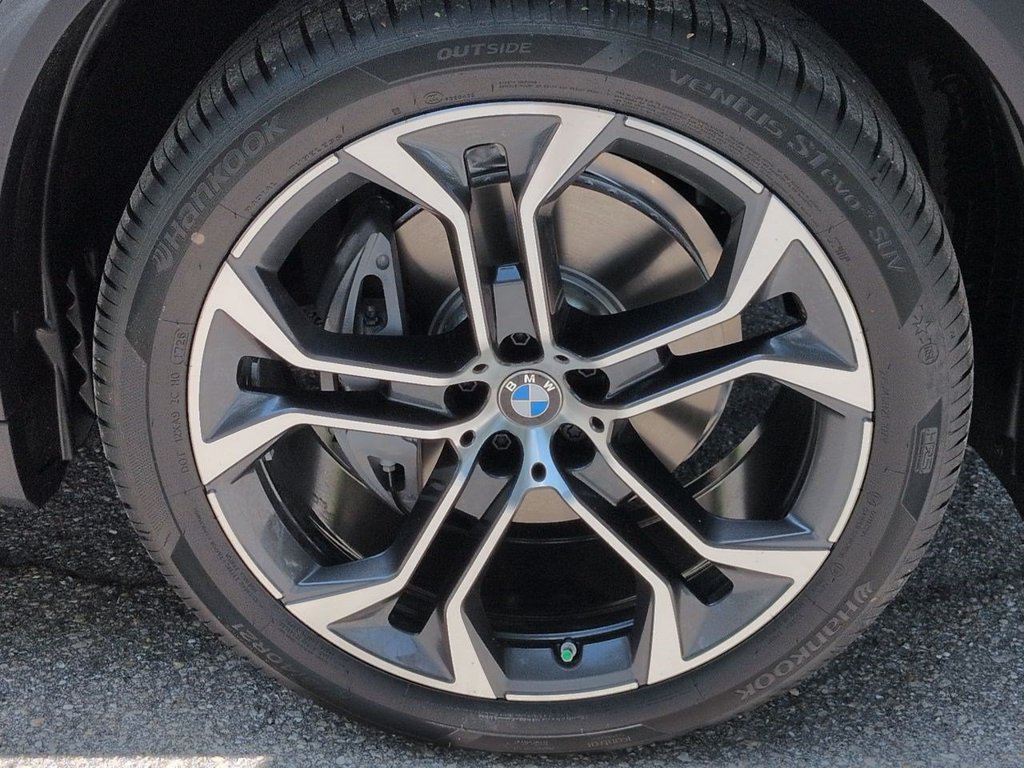 New 2026 BMW X5 xDrive40i w/ Climate Comfort Package AWD/4WD image 11