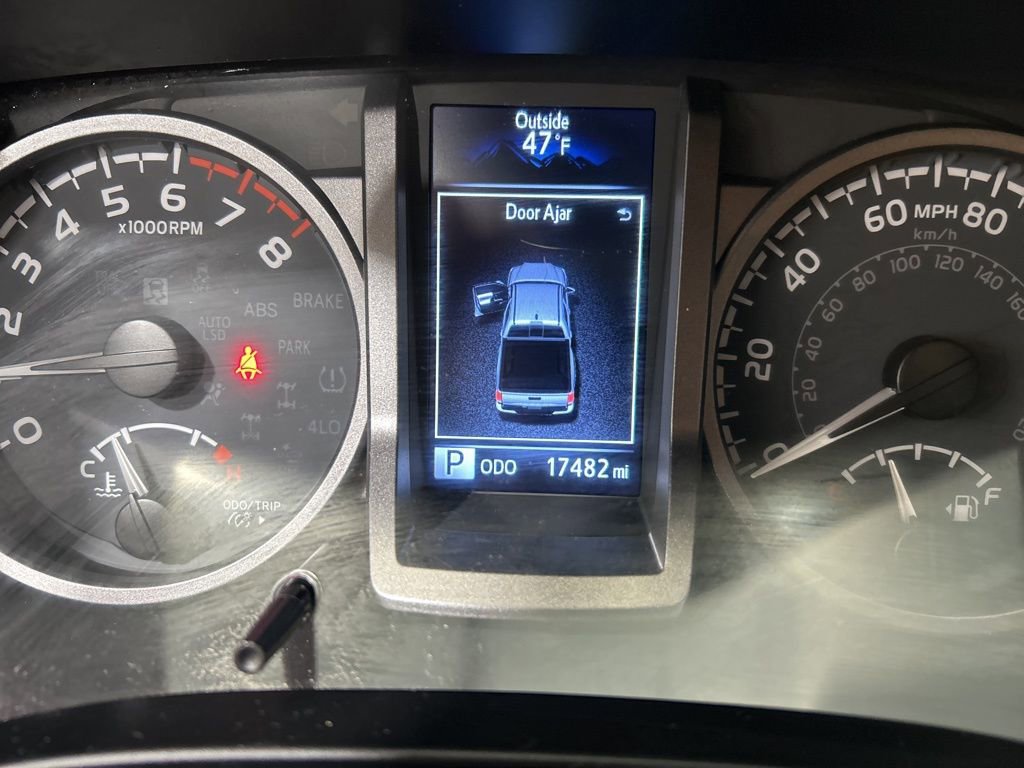 Used 2023 Toyota Tacoma TRD Off-Road image 26