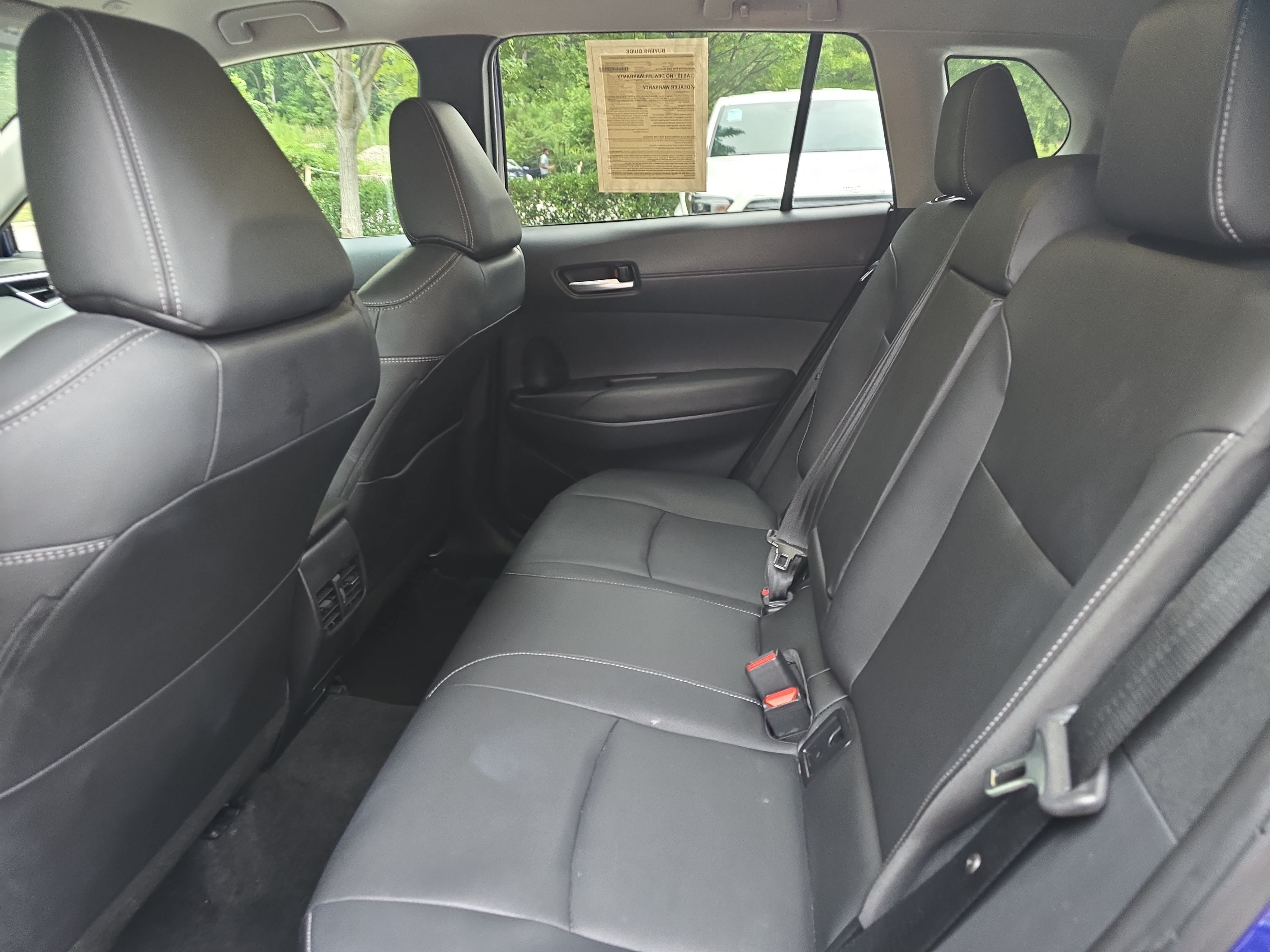 Used 2025 Toyota Corolla Cross XLE AWD/4WD image 12