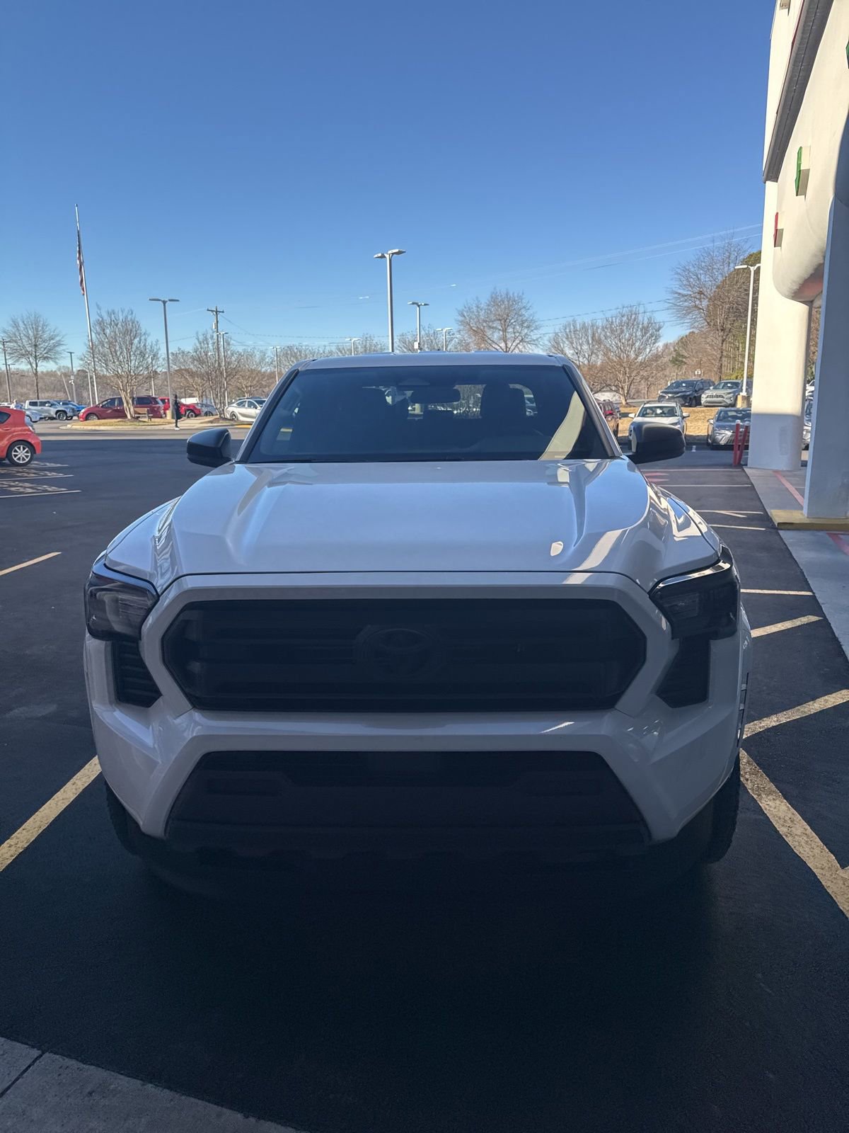 Used 2024 Toyota Tacoma SR image 1