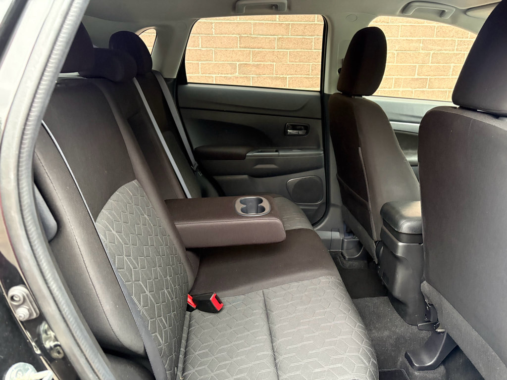 Used 2025 Mitsubishi Outlander Sport ES AWD/4WD image 20