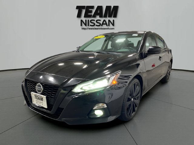 Used 2022 Nissan Altima 2.5 SR w/ Midnight Edition Package AWD/4WD image 3