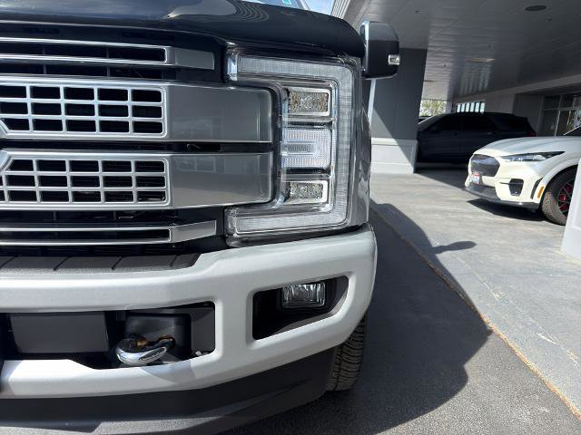 Certified 2019 Ford F250 Platinum w/ Platinum Ultimate Package image 4