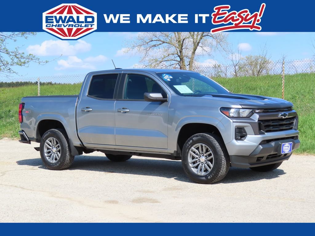 Certified 2024 Chevrolet Colorado LT w/ LT Convenience Package AWD/4WD image 1