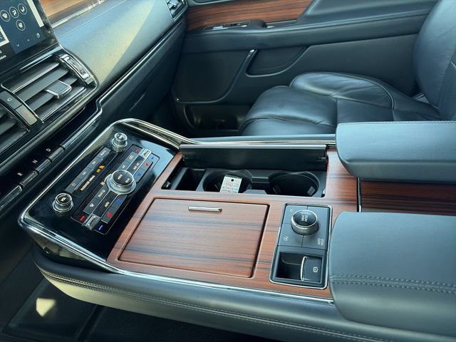 Used 2024 Lincoln Navigator Reserve AWD/4WD image 21