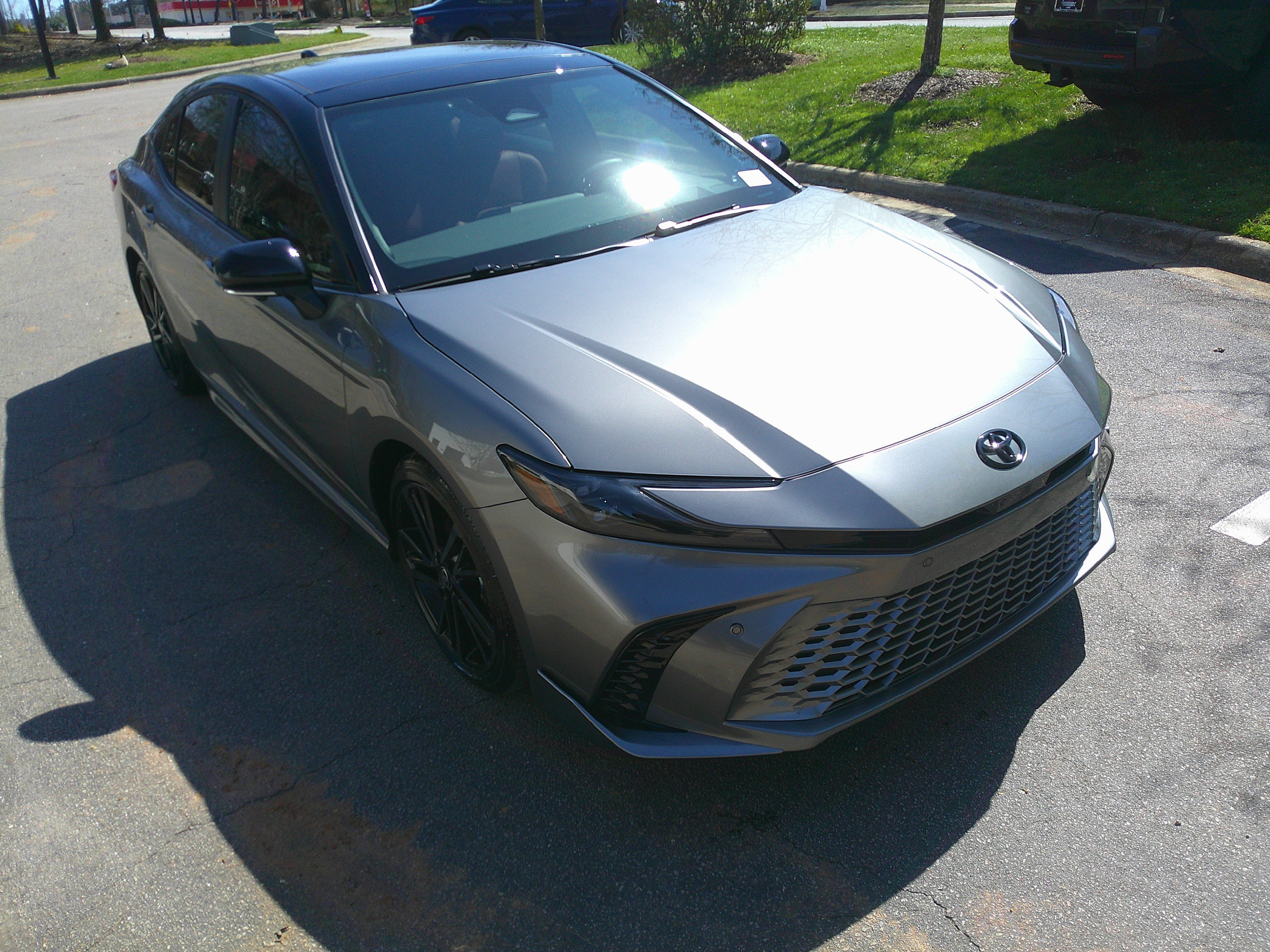 Used 2025 Toyota Camry XSE w/ Premium Plus Package image 2