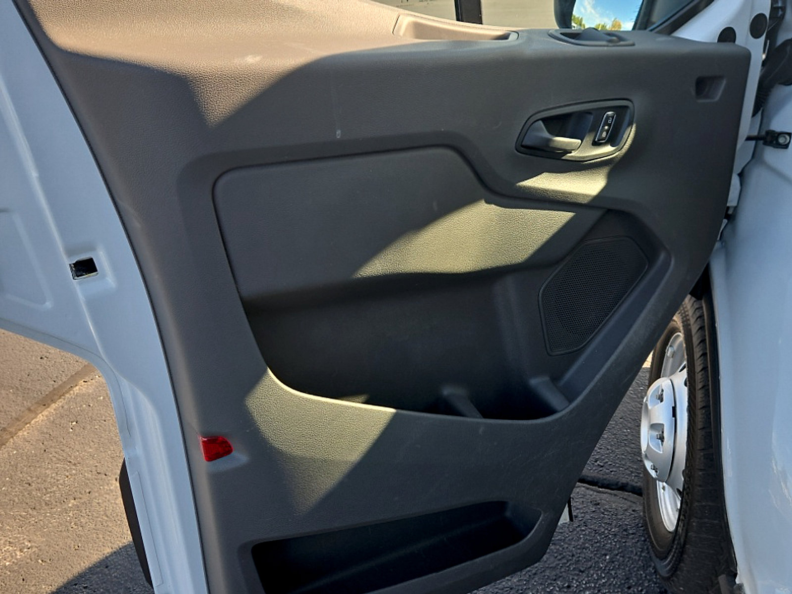 Certified 2025 Ford Transit 250 148 Medium Roof Extended AWD image 10