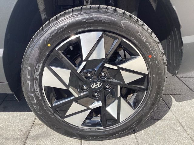 Used 2024 Hyundai Kona SEL image 10