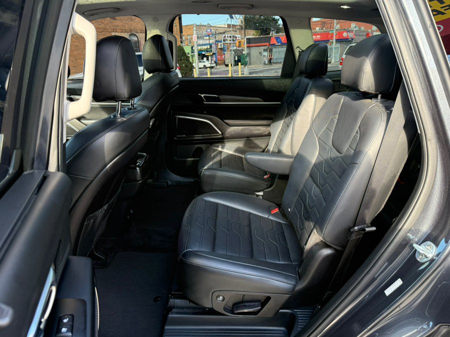 Used 2020 Kia Telluride SX w/ SX Prestige Package AWD/4WD image 9