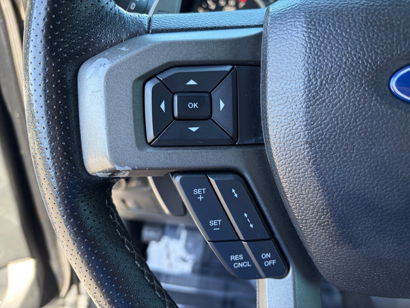 Used 2018 Ford F150 Raptor w/ Equipment Group 802A Luxury AWD/4WD image 14