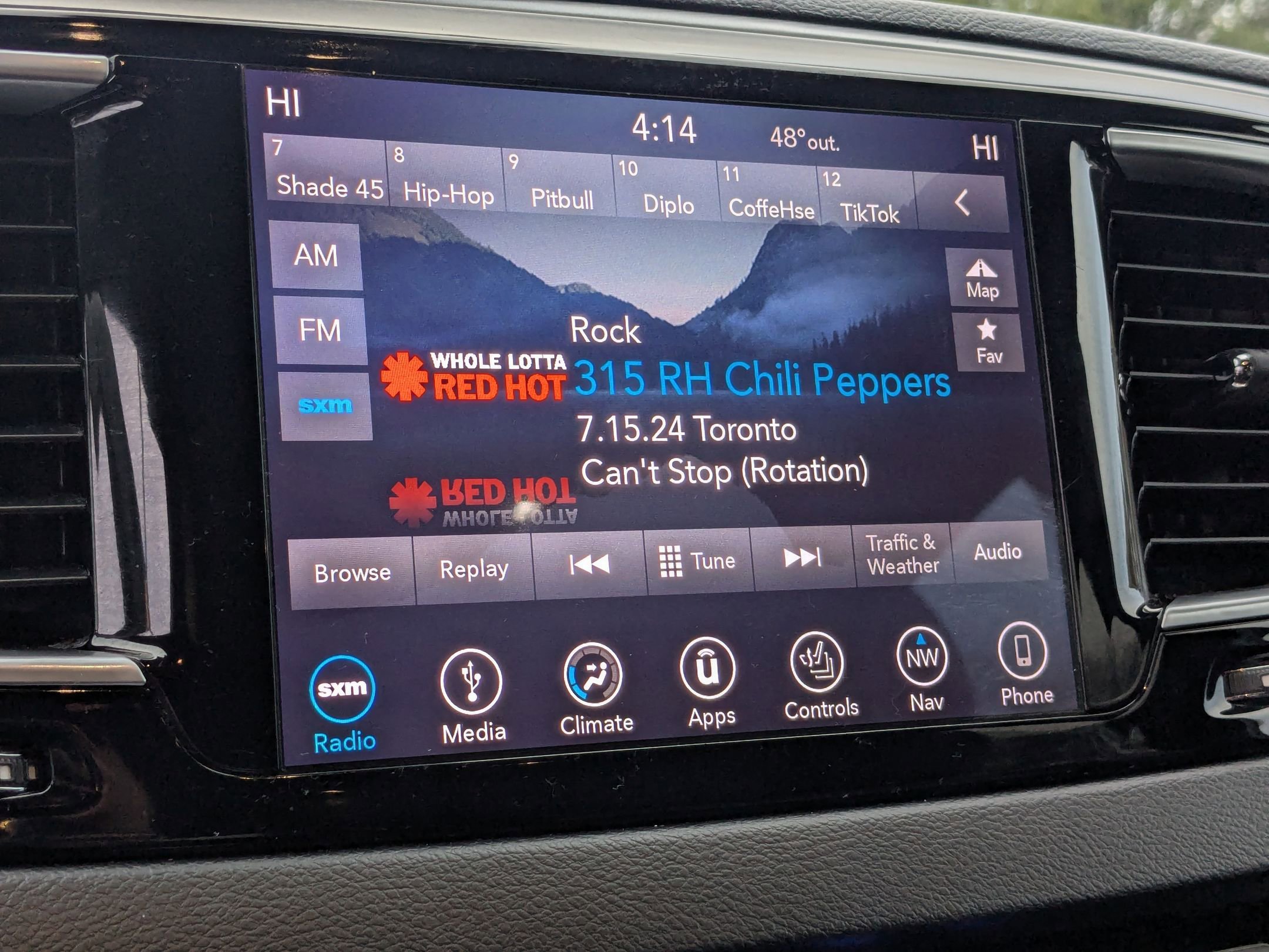 Used 2019 Chrysler Pacifica Touring-L Plus w/ Advanced Safetytec Group image 16