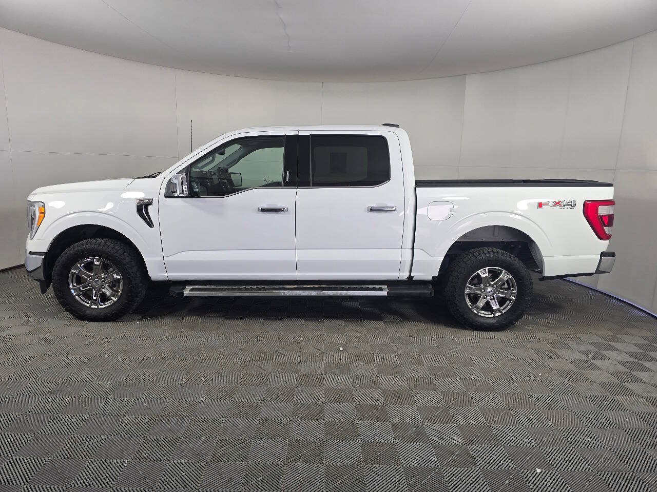 Used 2023 Ford F150 Lariat w/ FX4 Off-Road Package AWD/4WD image 6