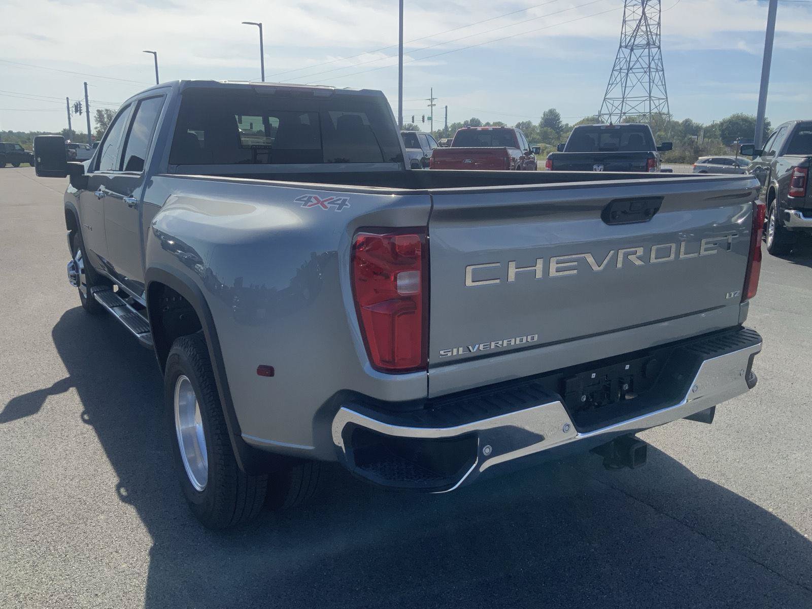 Used 2026 Chevrolet Silverado 3500 LTZ w/ LTZ Plus Package AWD/4WD image 8