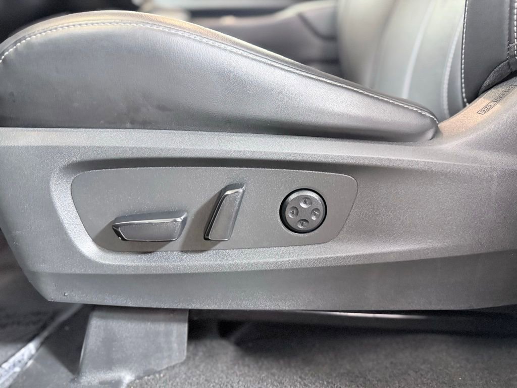 Used 2023 INFINITI QX60 Luxe w/ Vision Package image 18