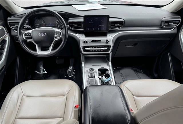 Used 2021 Ford Explorer XLT w/ Equipment Group 202A image 17