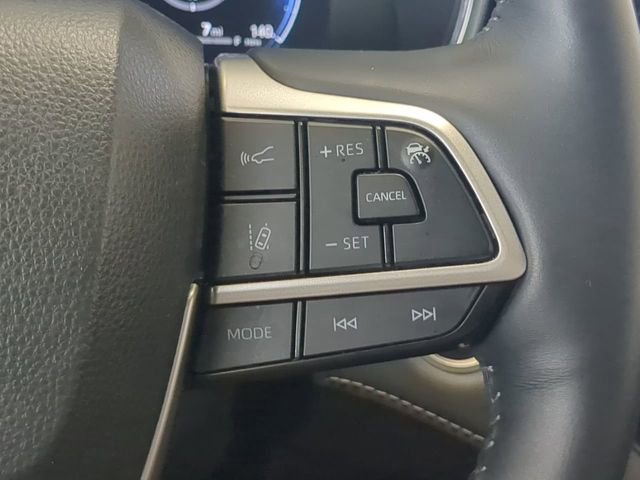Used 2024 Toyota Highlander Platinum image 27