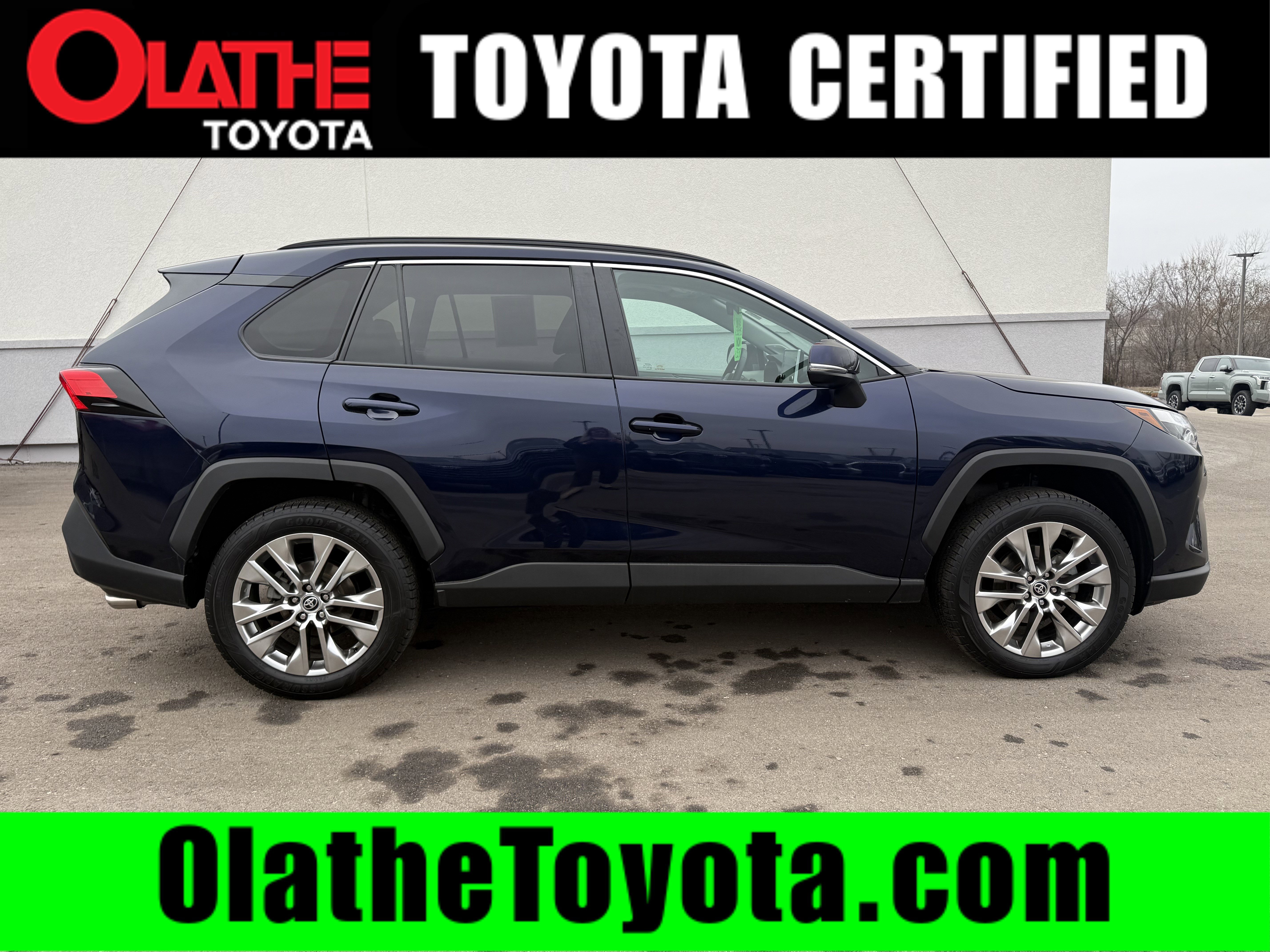 Certified 2022 Toyota RAV4 XLE Premium image 1