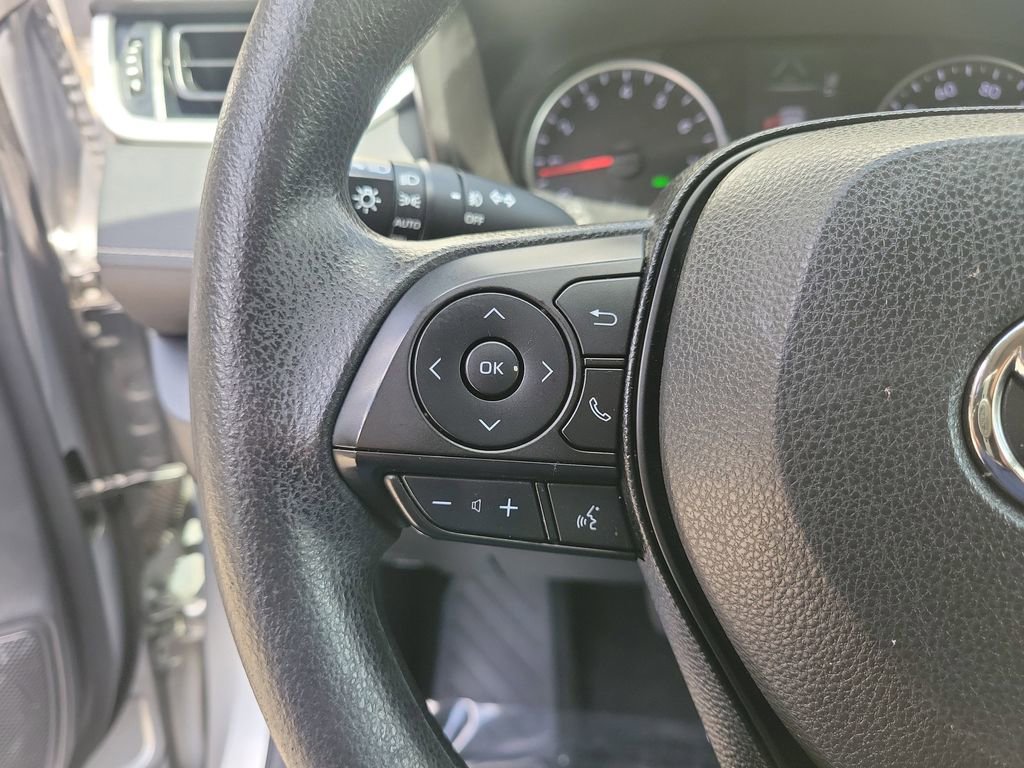 Used 2019 Toyota RAV4 XLE FWD image 27