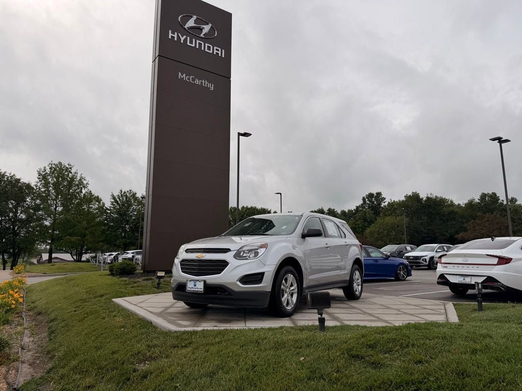 Used 2017 Chevrolet Equinox LS FWD video 1